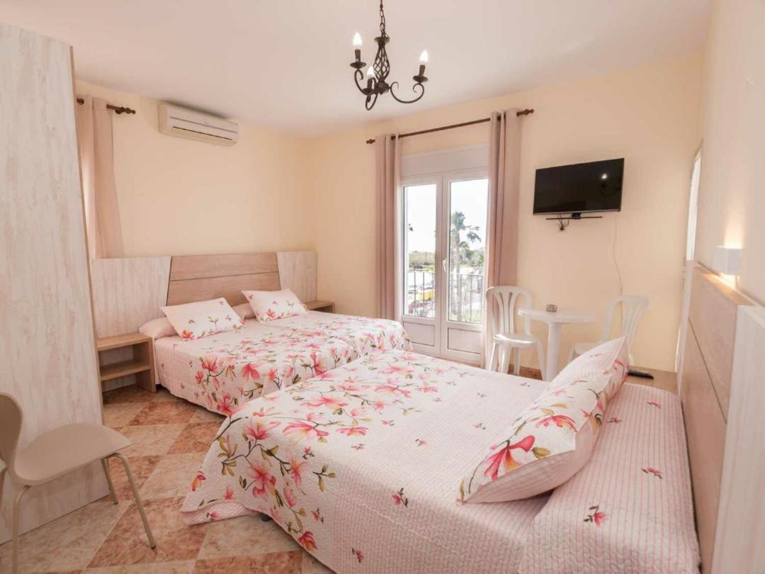 Hostal Sonrisa Del Mar Conil De La Frontera Zewnętrze zdjęcie